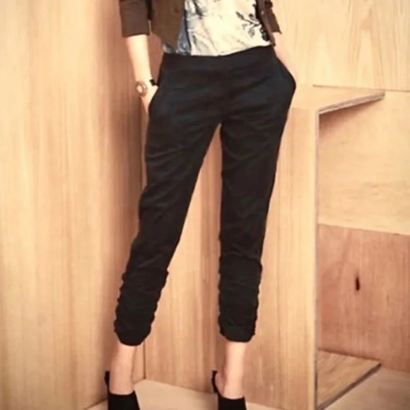 Daughters of liberation Anthropologie ruched cropped pants Sz 2 - Picture 3 of 8